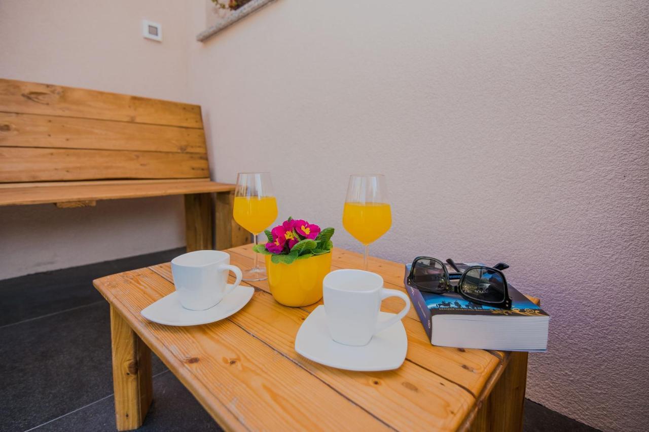 Lovely Apartment M&K In Peaceful Area - Zadar Exterior photo